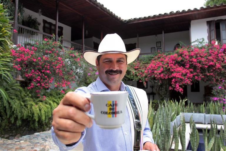 Carlos Sánchez, 83, Dies; Embodied Colombian Coffee as Juan Valdez